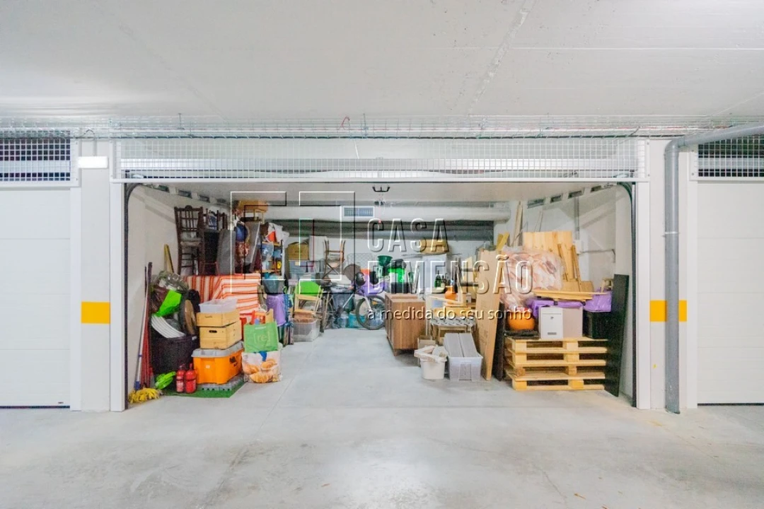 Apartamento T2 para Venda em Carnaxide e Queijas Foto 39