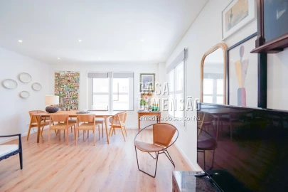 Apartamento T2 para Venda em Carnaxide e Queijas