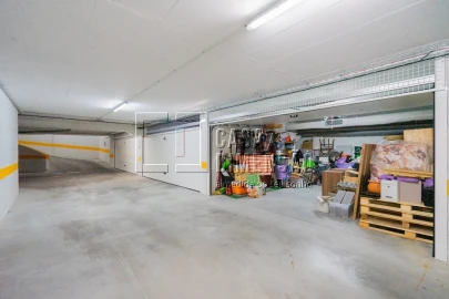 Apartamento T2 para Venda em Carnaxide e Queijas