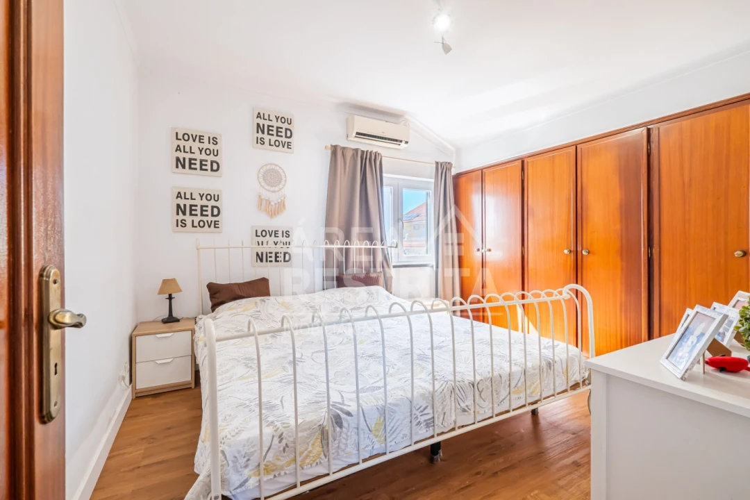 Moradia T3 para Venda em Quinta do Conde Foto 42