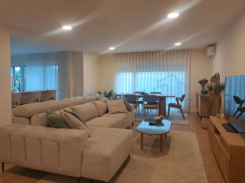 Apartamento T3 para Venda em Marrazes e Barosa Foto 1