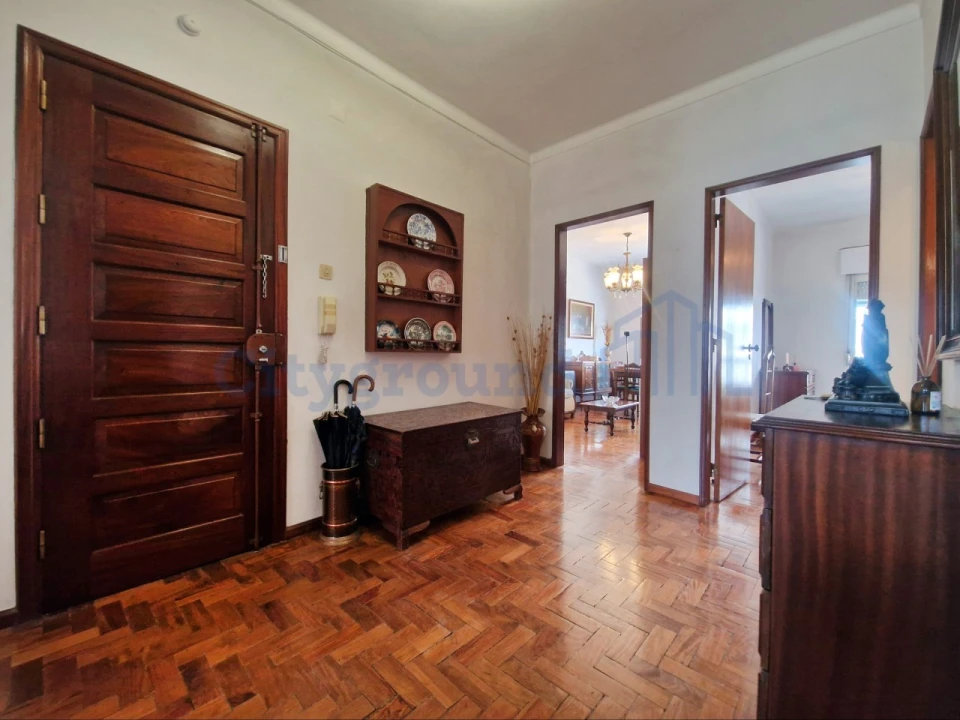 Apartamento T3 para Venda em Odivelas Foto 2