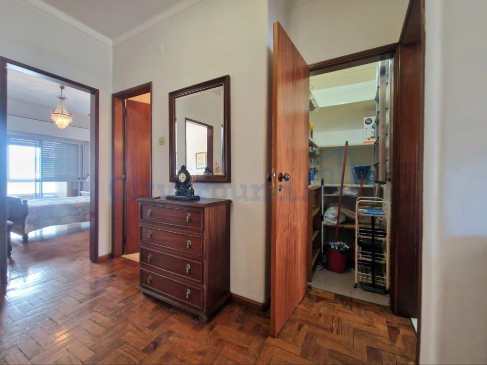 Apartamento T3 para Venda em Odivelas Foto 5