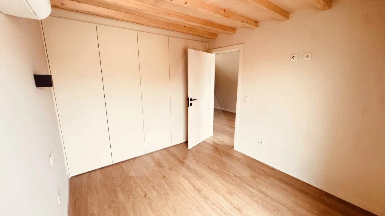 Apartamento T1 para Venda em Glória e Vera Cruz Foto 13