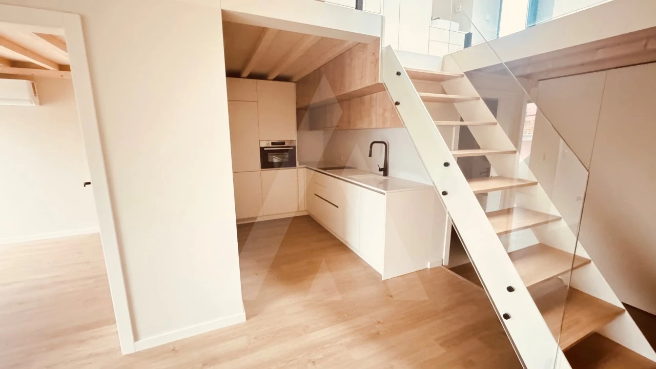 Apartamento T1 para Venda em Glória e Vera Cruz Foto 14