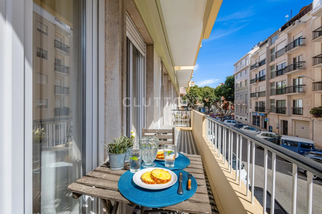 Apartamento T1 para Venda em Campo de Ourique Foto 1