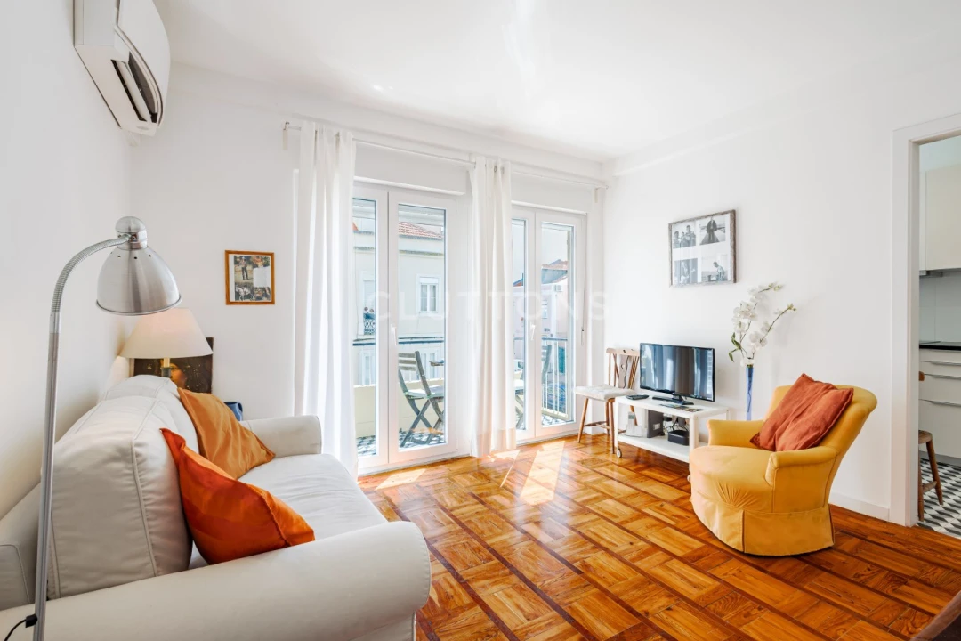 Apartamento T1 para Venda em Campo de Ourique Foto 2