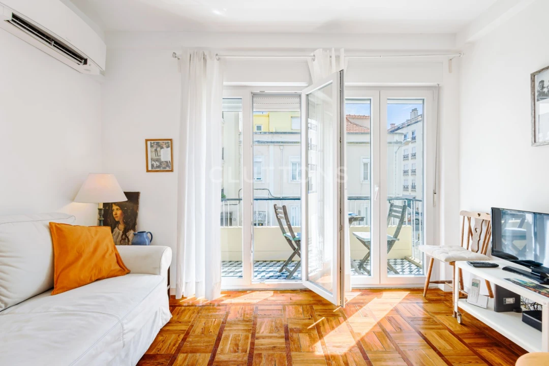 Apartamento T1 para Venda em Campo de Ourique Foto 4