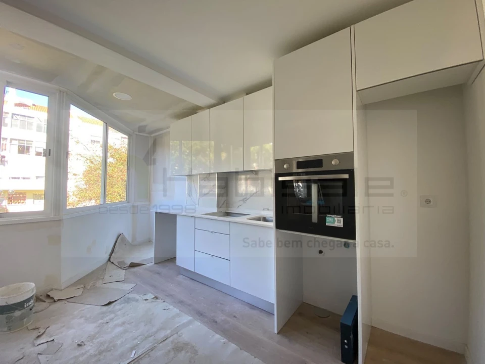 Apartamento T3 para Venda em Venteira Foto 10