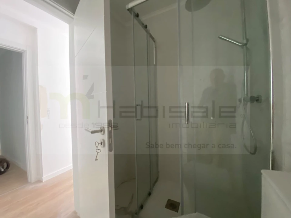 Apartamento T3 para Venda em Venteira Foto 24