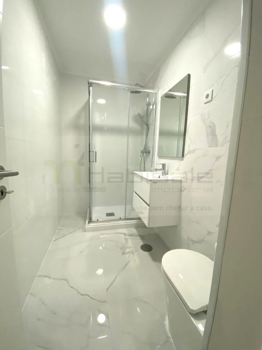 Apartamento T3 para Venda em Venteira Foto 29