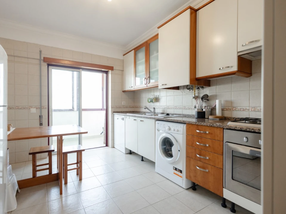 Apartamento T2 para Venda em Buarcos Foto 3
