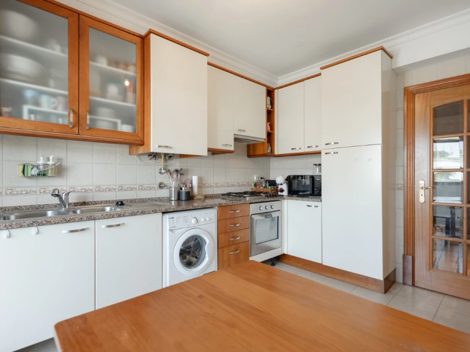 Apartamento T2 para Venda em Buarcos Foto 9