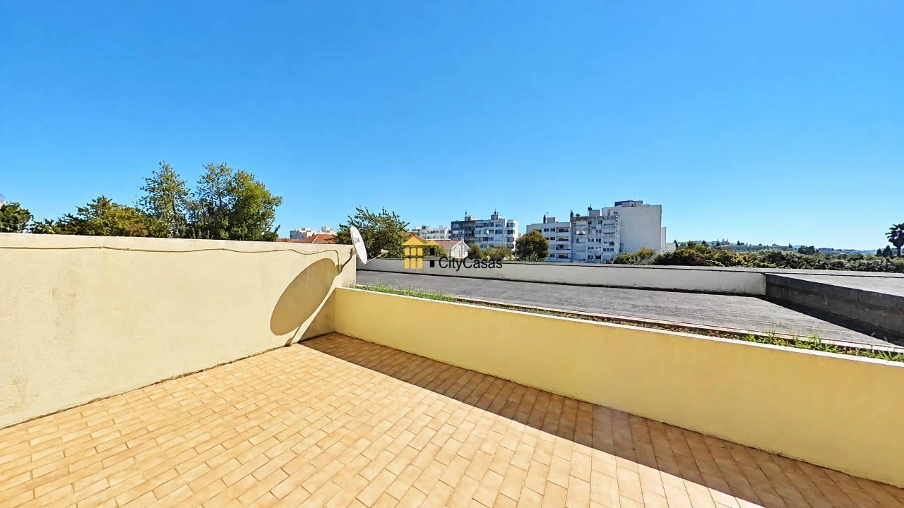 Apartamento T3 para Venda em Aguas Santas Foto 3