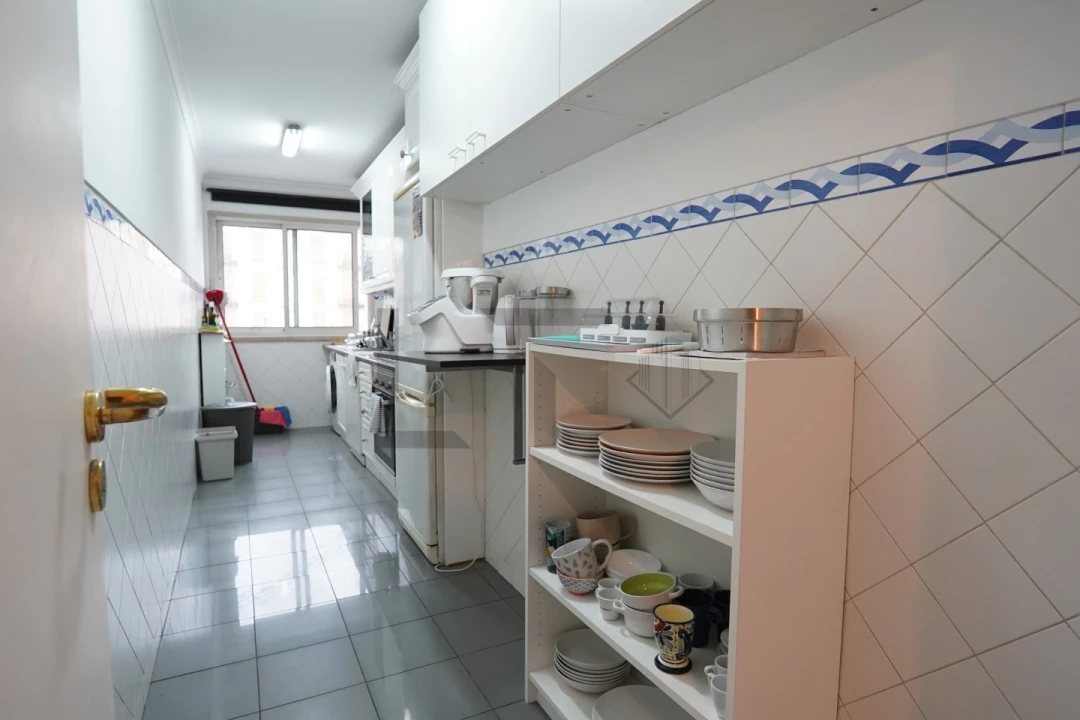 Apartamento T1 para Arrendamento em Arroios Foto 13