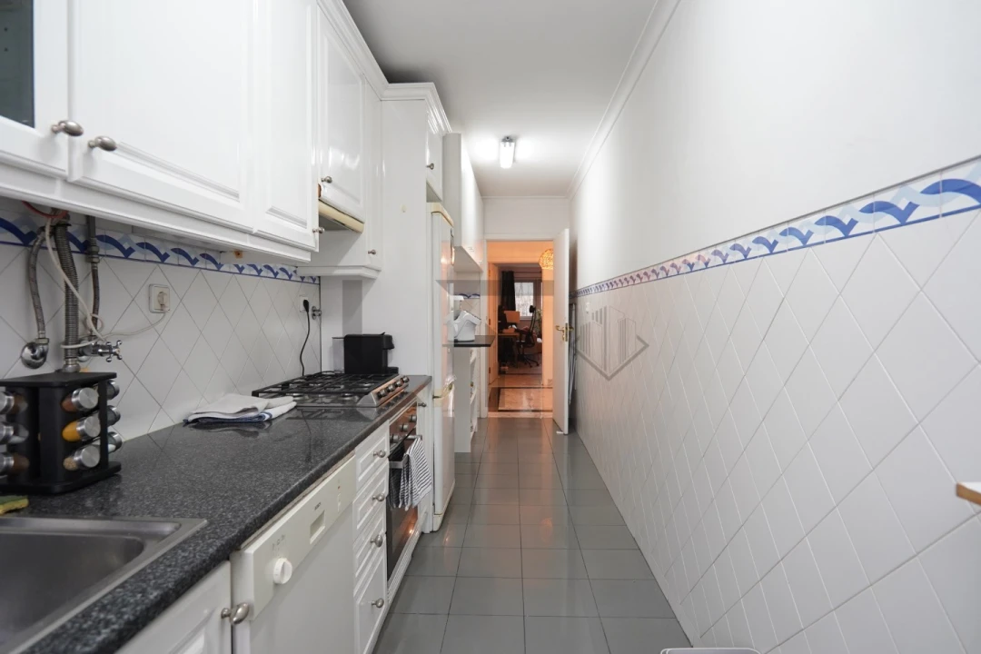Apartamento T1 para Arrendamento em Arroios Foto 17