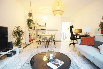 Apartamento T1 para Arrendamento em Arroios