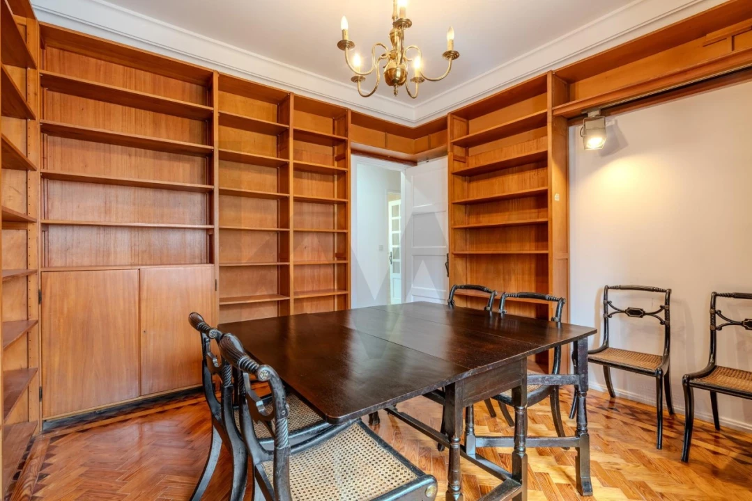 Apartamento T6 para Venda em Areeiro Foto 23