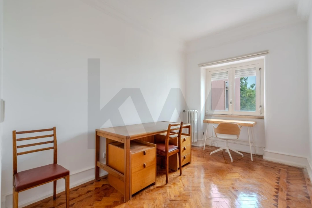 Apartamento T6 para Venda em Areeiro Foto 24
