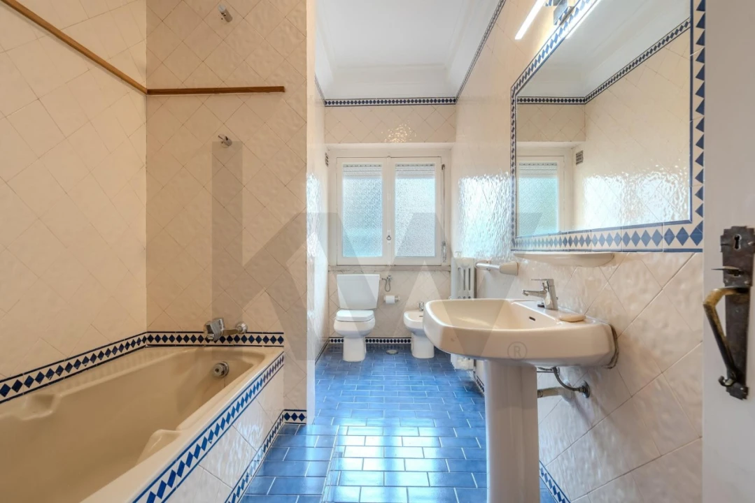 Apartamento T6 para Venda em Areeiro Foto 33