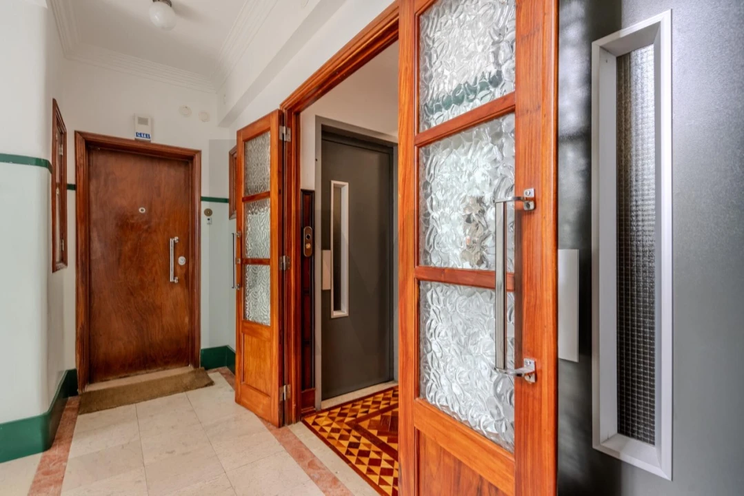 Apartamento T6 para Venda em Areeiro Foto 50