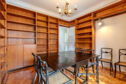 Apartamento T6 para Venda em Areeiro