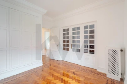 Apartamento T6 para Venda em Areeiro