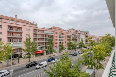 Apartamento T6 para Venda em Areeiro