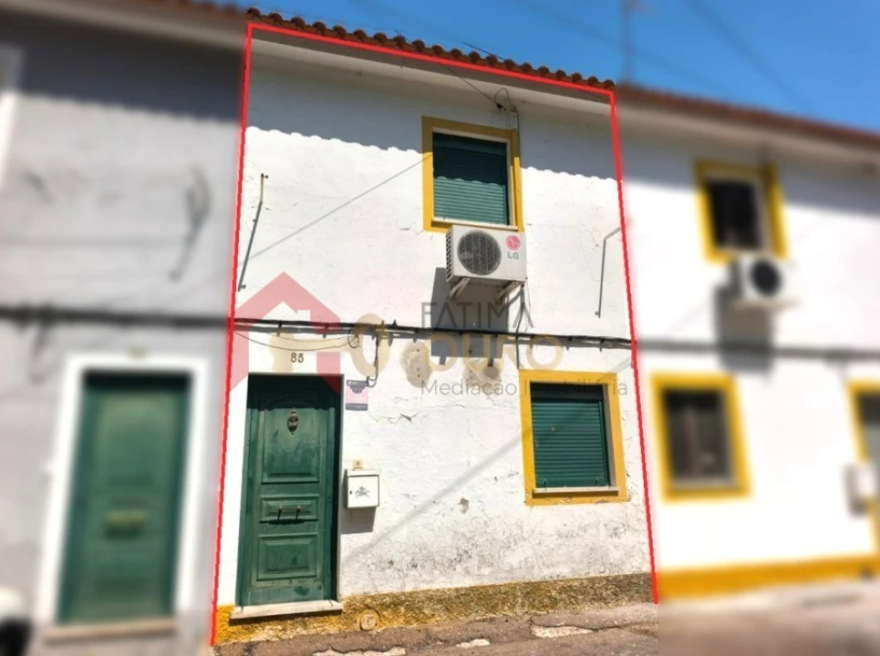 Moradia T2 para Venda em Caia, São Pedro e Alcáçova Foto 1