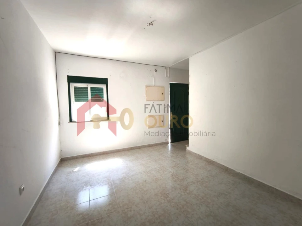 Moradia T2 para Venda em Caia, São Pedro e Alcáçova Foto 4