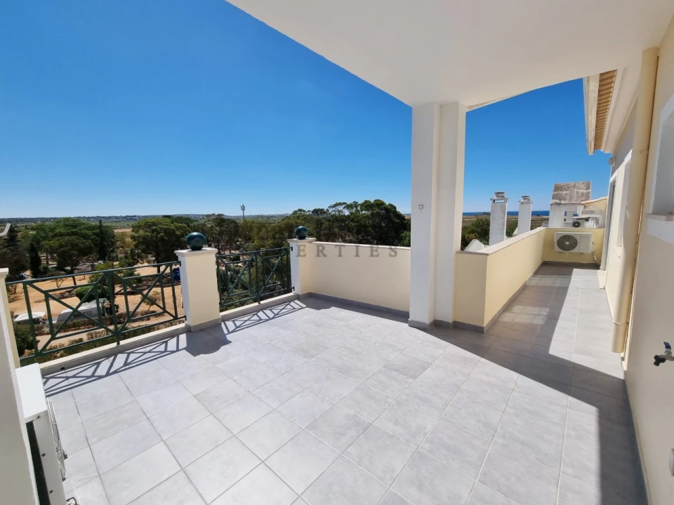 Apartamento T1 para Venda em Armação de Pera Foto 1
