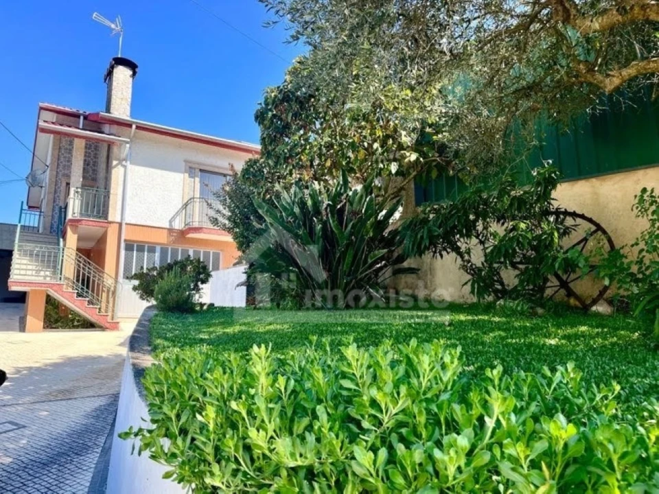 Moradia T5 para Venda em Albergaria-A-Velha e Valmaior Foto 3