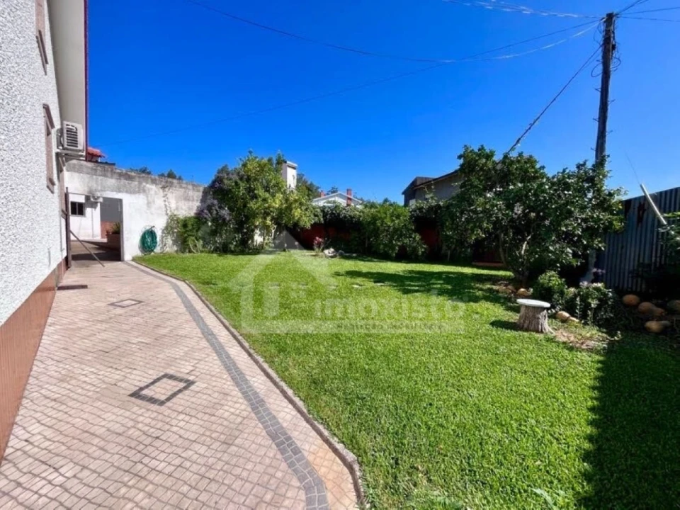 Moradia T5 para Venda em Albergaria-A-Velha e Valmaior Foto 7