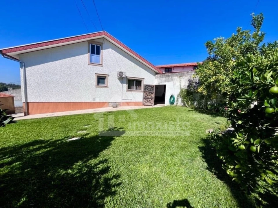 Moradia T5 para Venda em Albergaria-A-Velha e Valmaior Foto 9