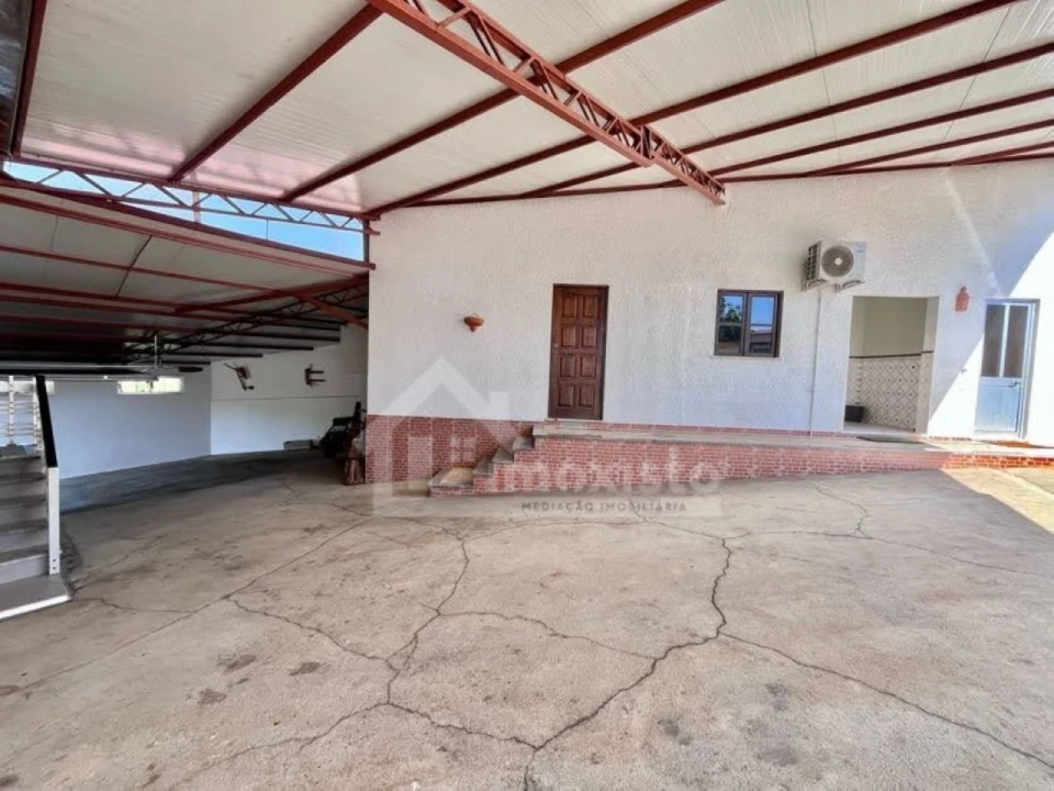 Moradia T5 para Venda em Albergaria-A-Velha e Valmaior Foto 42