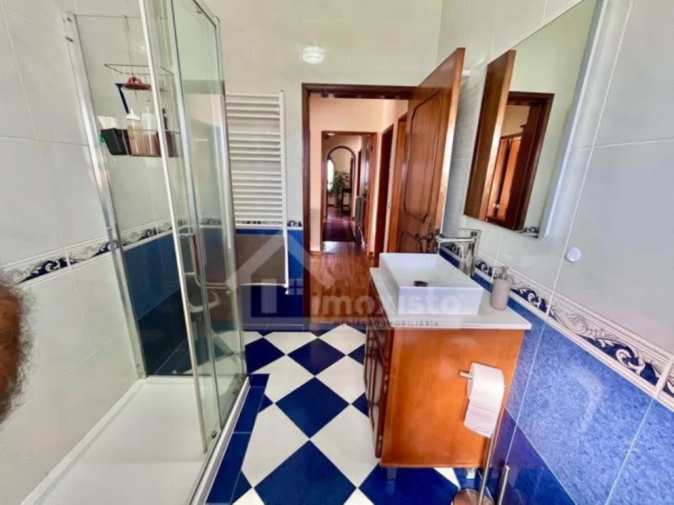 Moradia T5 para Venda em Albergaria-A-Velha e Valmaior Foto 86