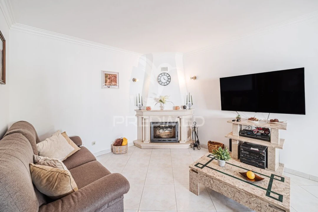 Apartamento T3 para Venda em Massamá e Monte Abraão Foto 3