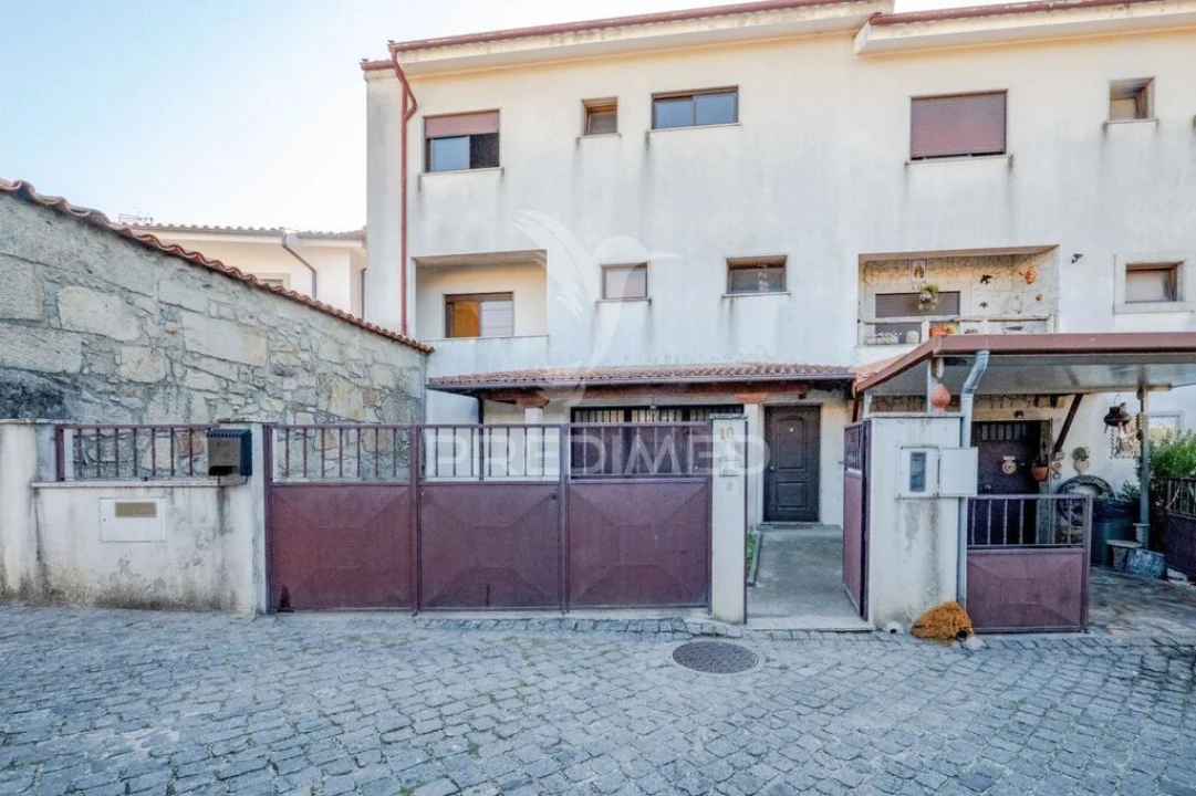 Moradia T3 para Venda em Ferreiros, Prozelo e Besteiros Foto 1