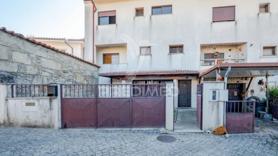 Moradia T3 para Venda em Ferreiros, Prozelo e Besteiros