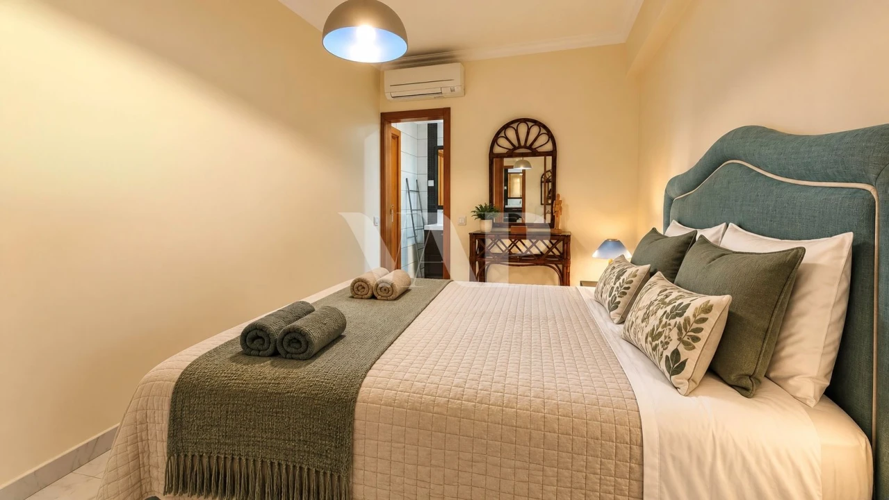 Apartamento T2 para Venda em Quarteira Foto 11