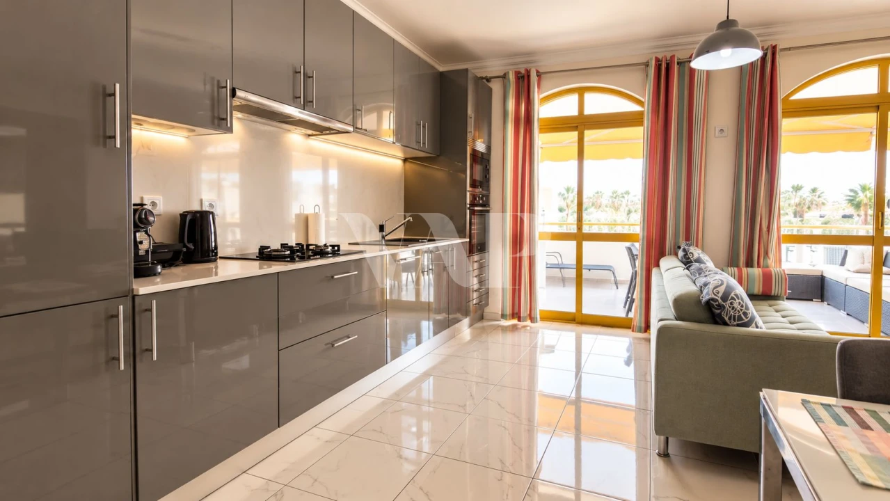 Apartamento T2 para Venda em Quarteira Foto 9