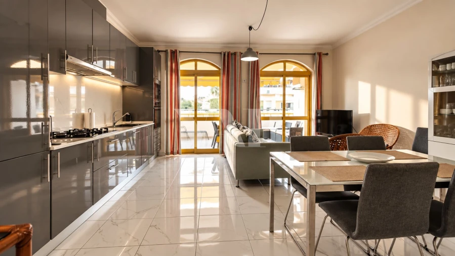 Apartamento T2 para Venda em Quarteira Foto 7