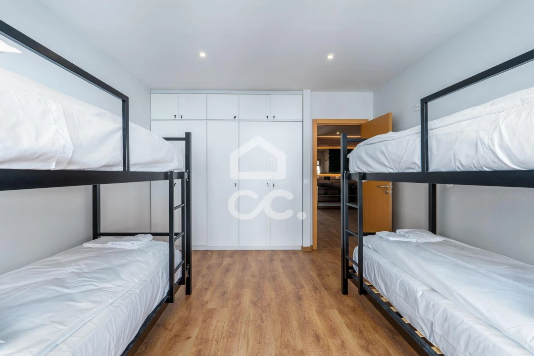 Apartamento T4 para Venda em Cedofeita, Santo Ildefonso, Sé, Miragaia, São Nicolau e Vitória Foto 8