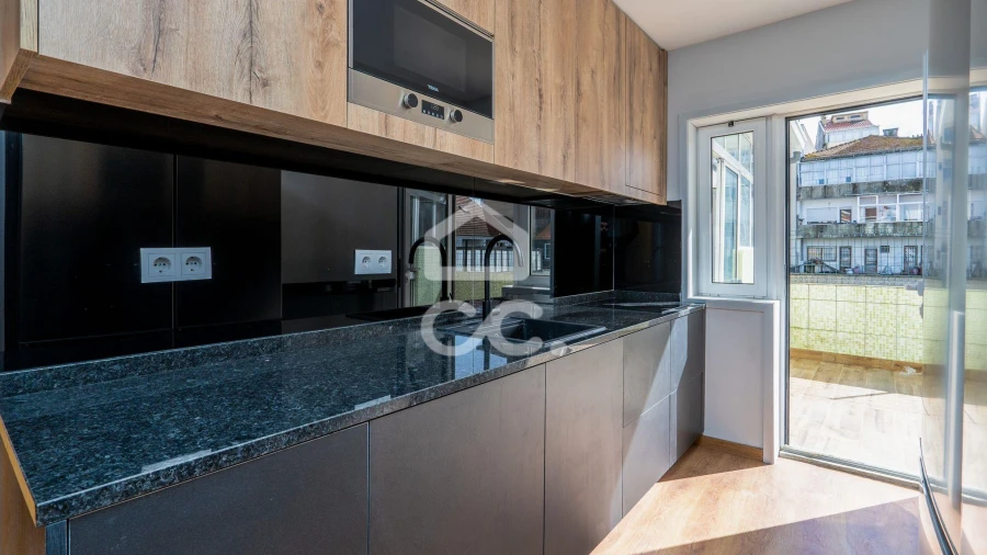 Apartamento T4 para Venda em Cedofeita, Santo Ildefonso, Sé, Miragaia, São Nicolau e Vitória