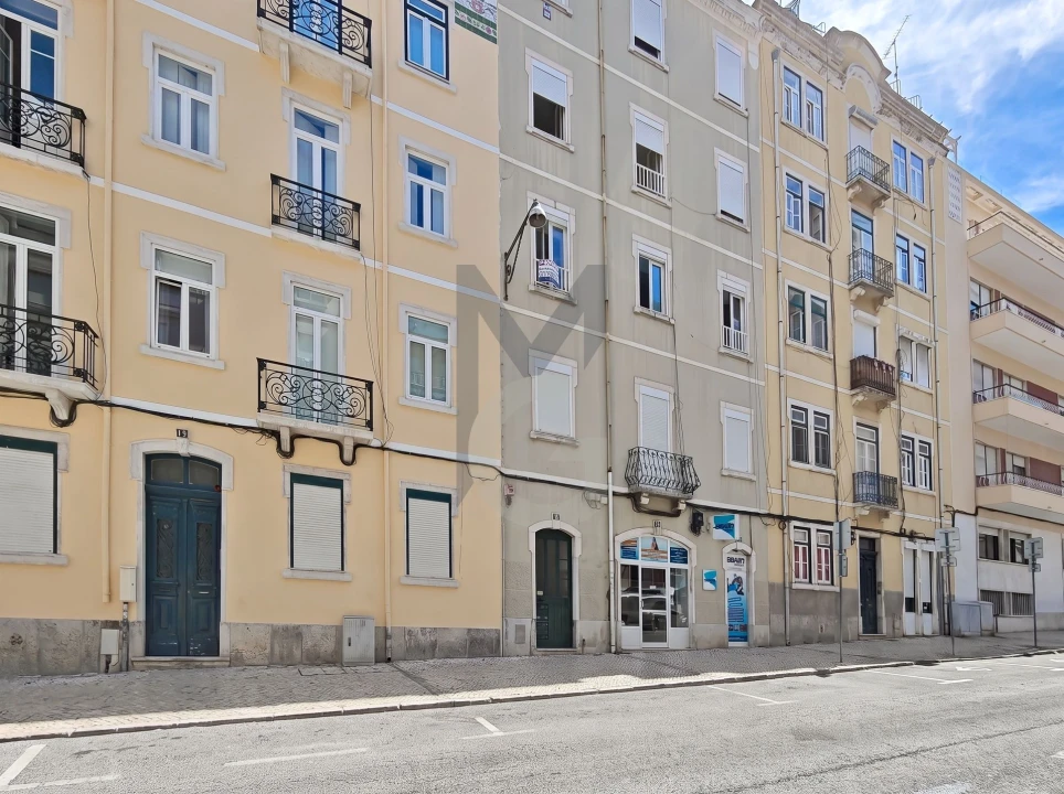 Apartamento T3 para Venda em Campo de Ourique Foto 20