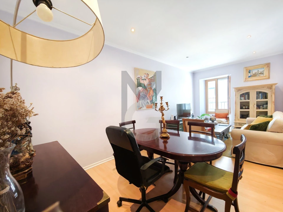 Apartamento T3 para Venda em Campo de Ourique Foto 3