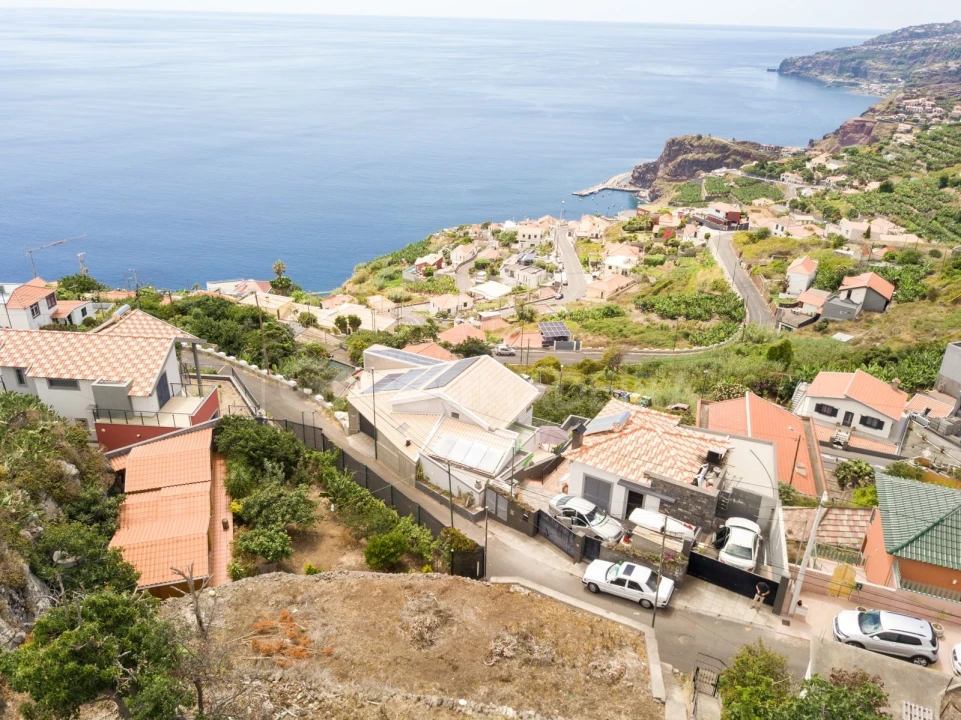 Terreno para Venda em Ribeira Brava Foto 7