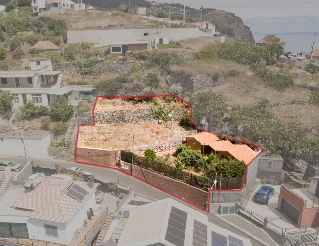 Terreno para Venda em Ribeira Brava Foto 14
