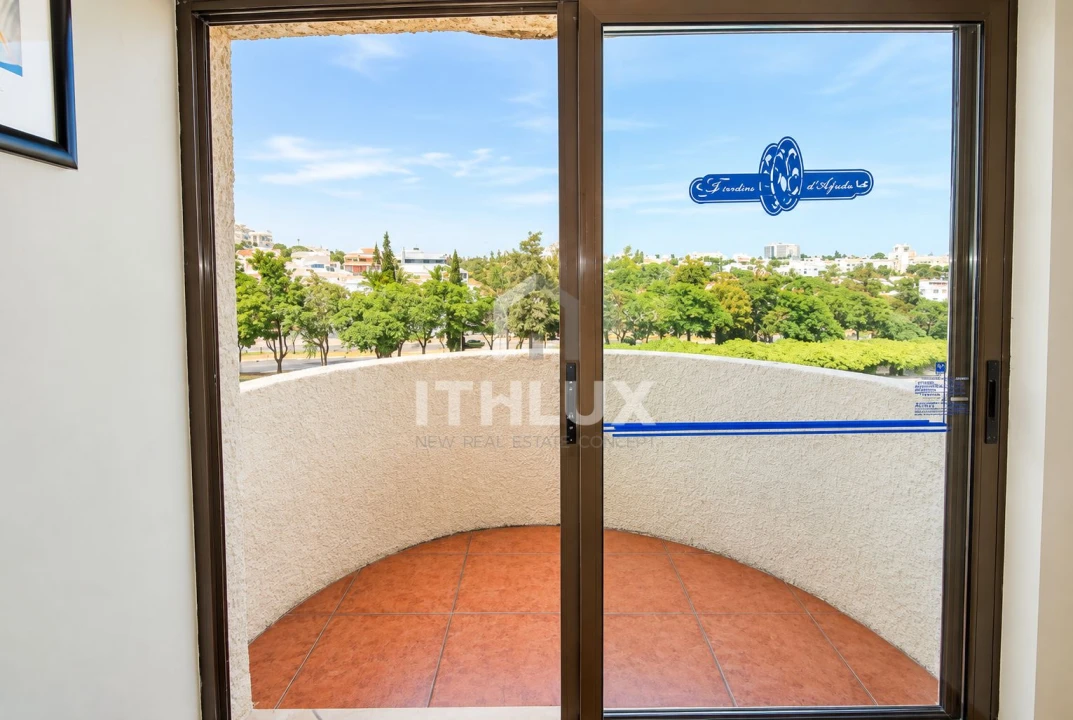 Apartamento T1 para Venda em Albufeira e Olhos de Água Foto 11