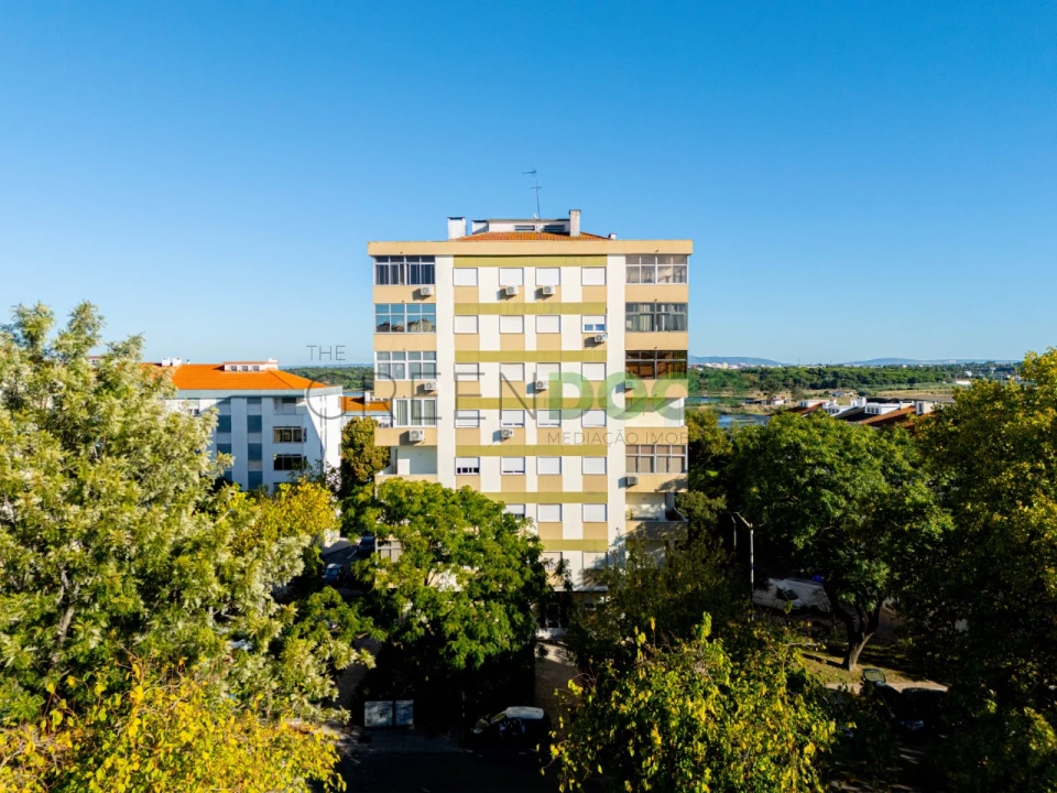 Apartamento T3 para Venda em Corroios Foto 31